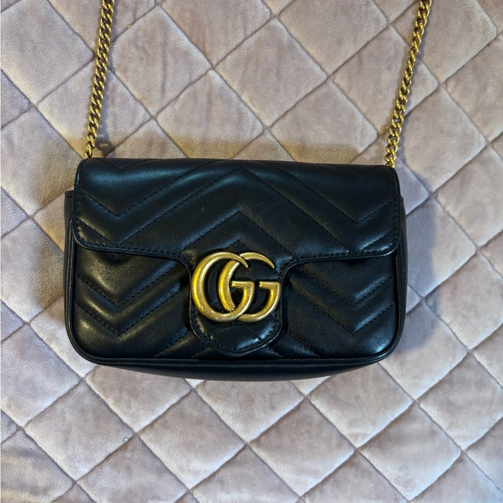 Gucci Double G Marmont Shoulder Bag
